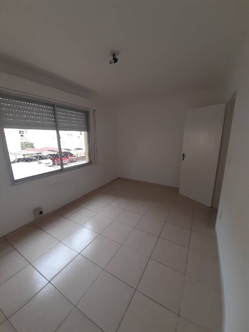 Apartamento para alugar com 2 quartos, 75m² - Foto 11