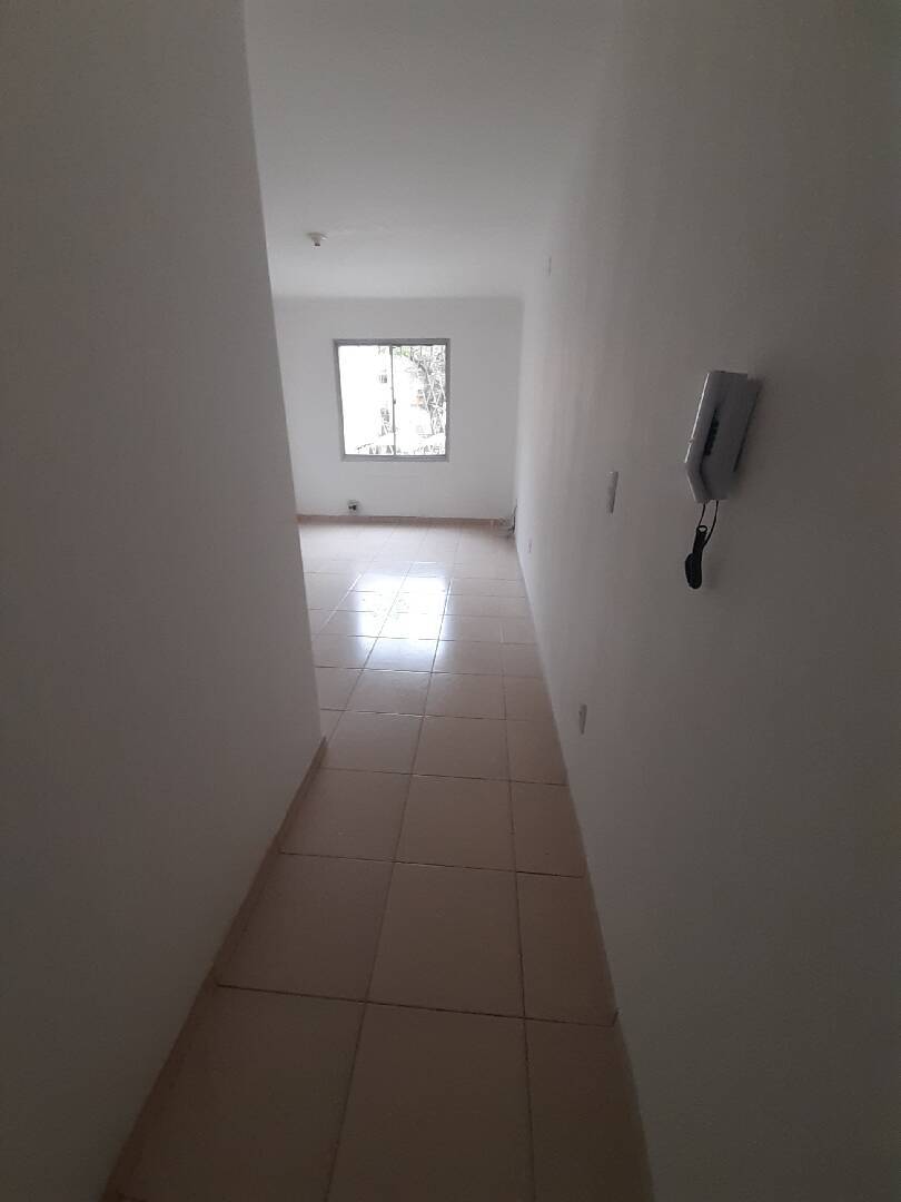 Apartamento para alugar com 2 quartos, 75m² - Foto 5