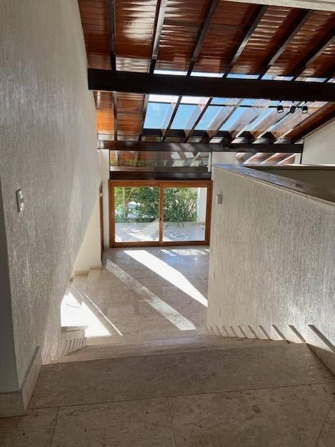 Casa à venda com 6 quartos, 890m² - Foto 8