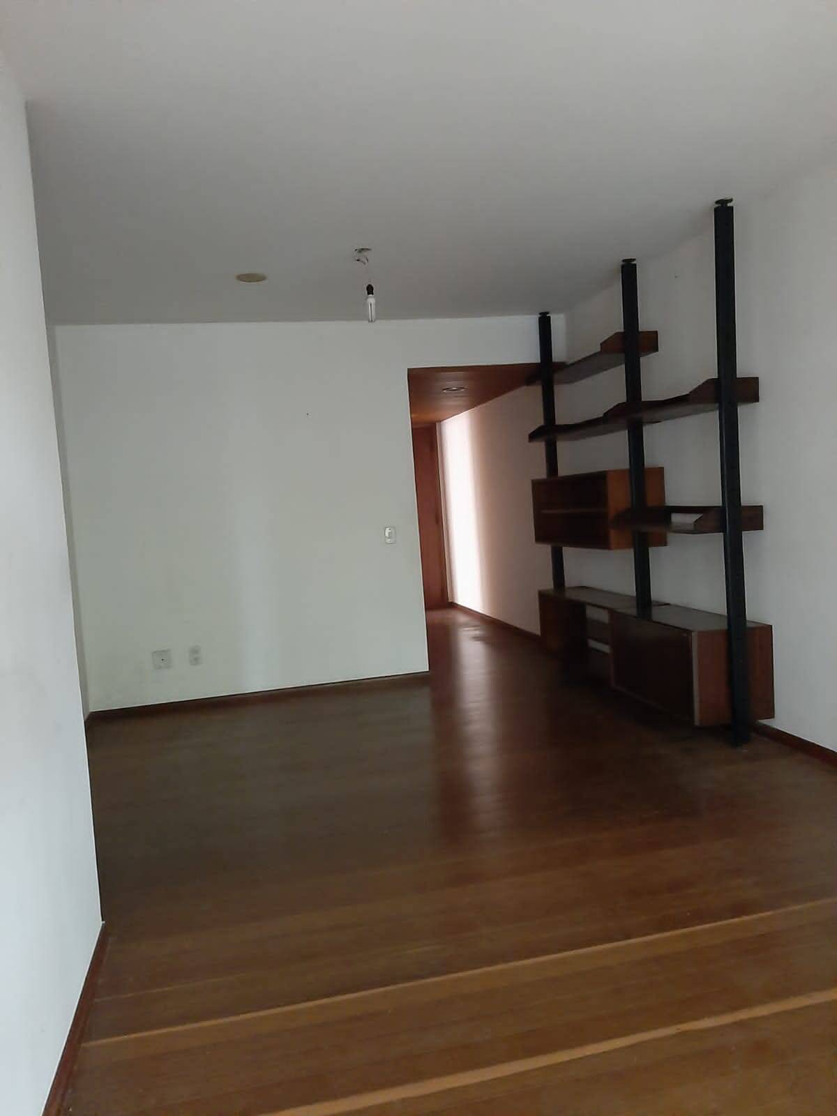 Apartamento à venda com 3 quartos, 113m² - Foto 9