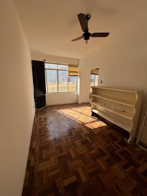 Apartamento para alugar com 1 quarto, 42m² - Foto 4