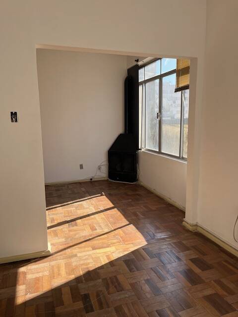 Apartamento para alugar com 1 quarto, 42m² - Foto 5